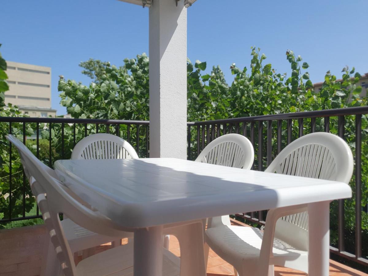 Holiday Home Villa Guapa 埃斯塔蒂特 外观 照片