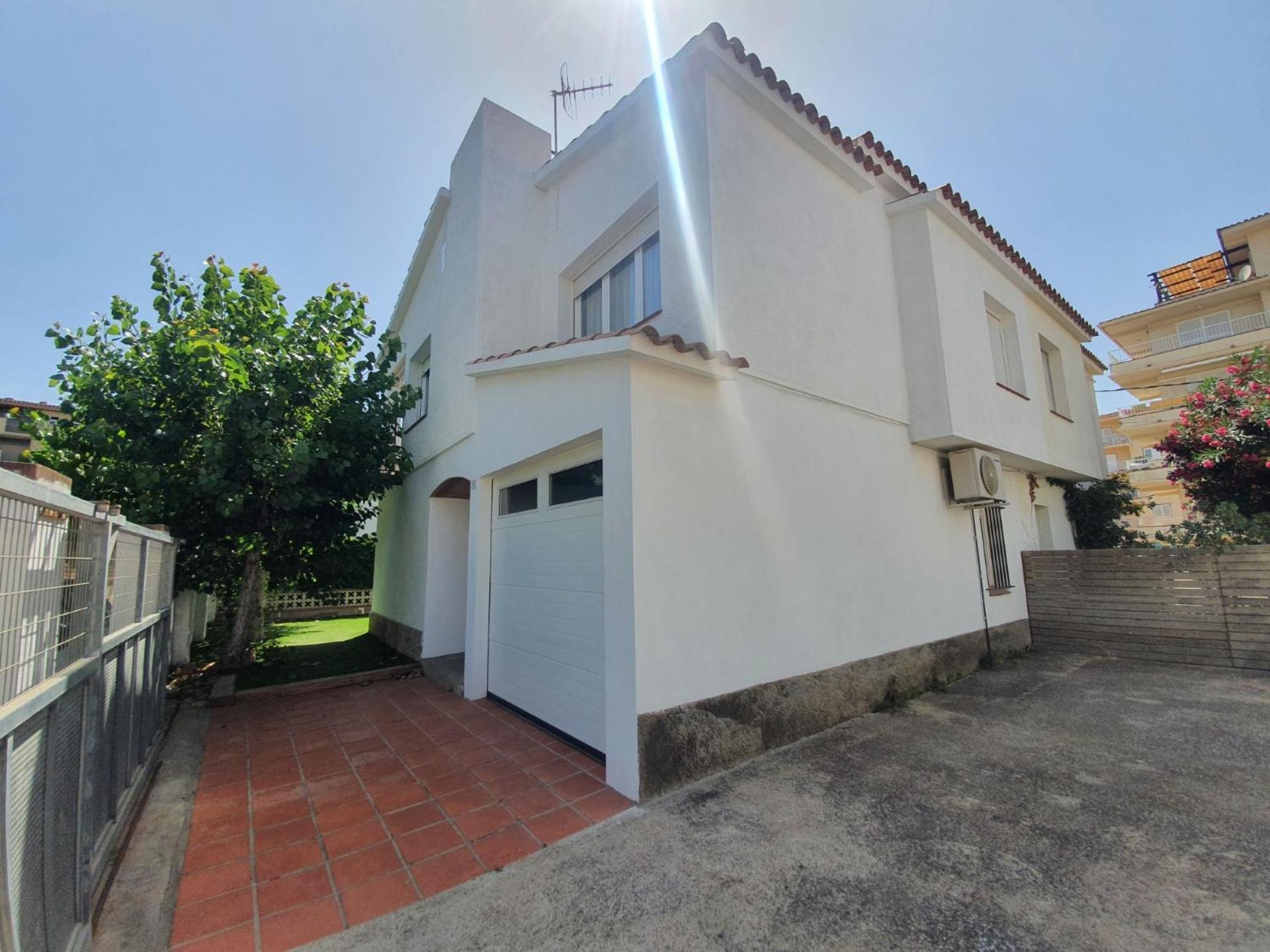 Holiday Home Villa Guapa 埃斯塔蒂特 外观 照片